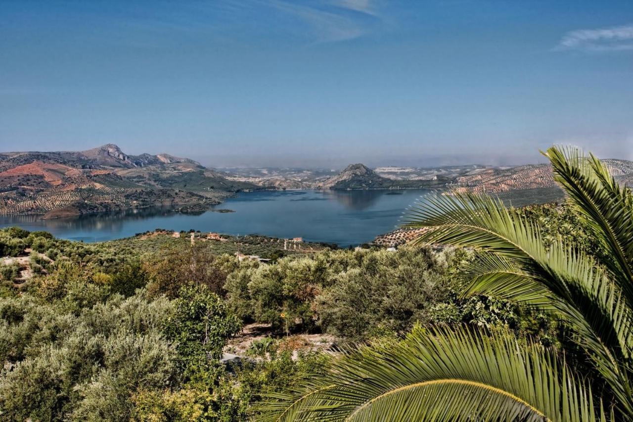 Vila Casa Carrillo Iznájar Exteriér fotografie